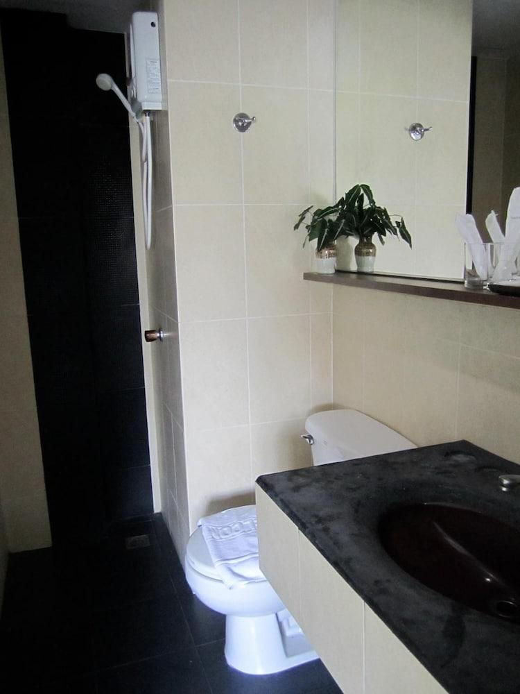 Rome Place Hotel Phuket Dış mekan fotoğraf