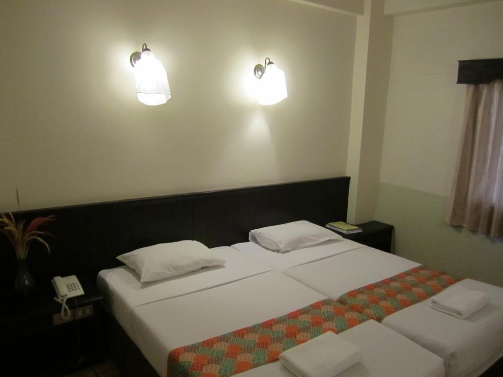 Rome Place Hotel Phuket Dış mekan fotoğraf